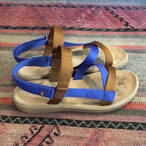 Everlane Sandals